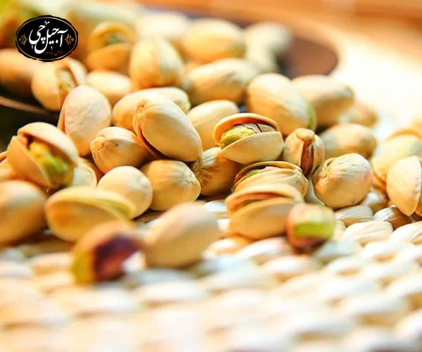 روش ارسال پسته فندقی به شهرستانها توسط آجیل چی