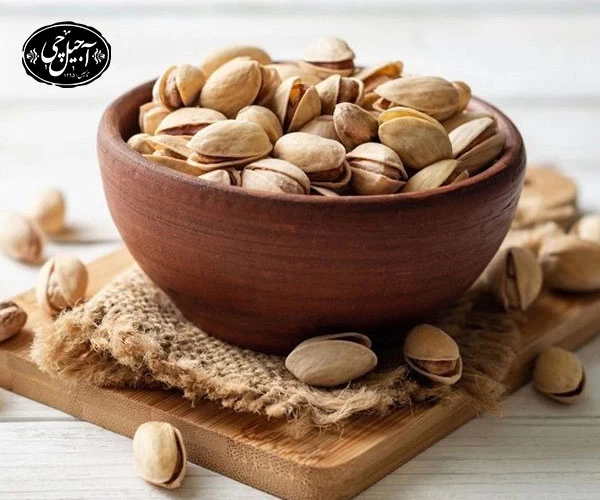 بستهبندی کادویی پسته احمد آقایی ازآجیل فروشی آجیل چی مشهد