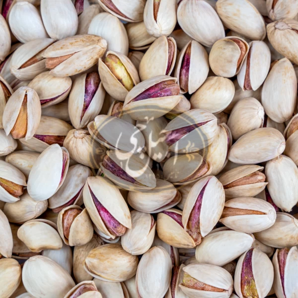 پسته احمد آقایی خام درجه یک