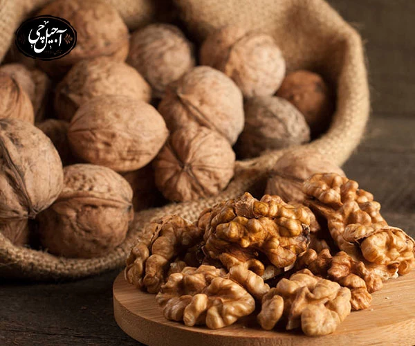 خرید اینترنتی گردو از فروشگاه آجیل چی مشهد